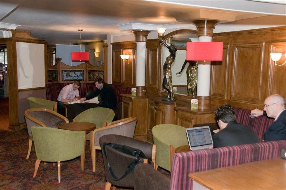West By Ihg Hotel Reading