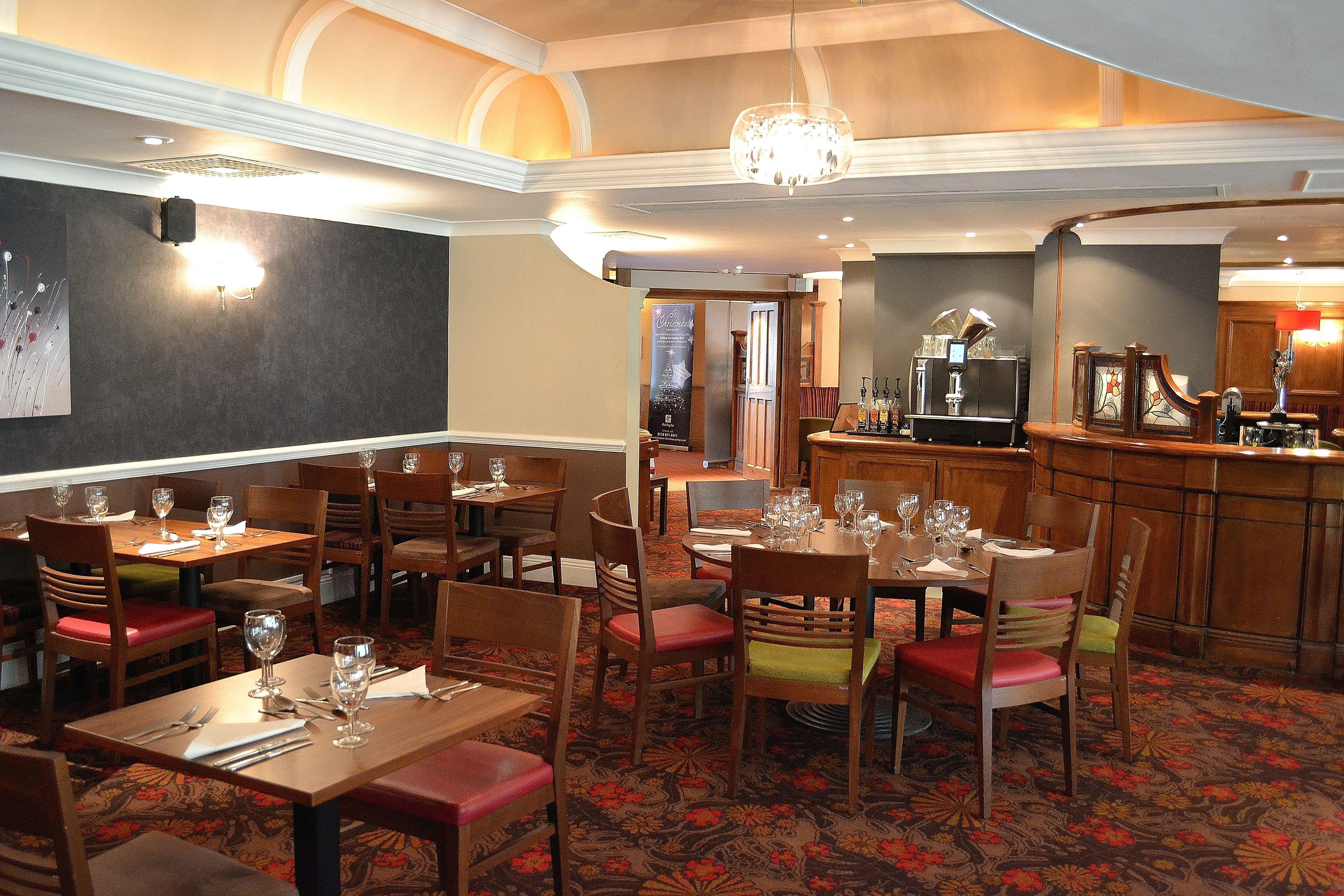 Hotel West By Ihg Reading