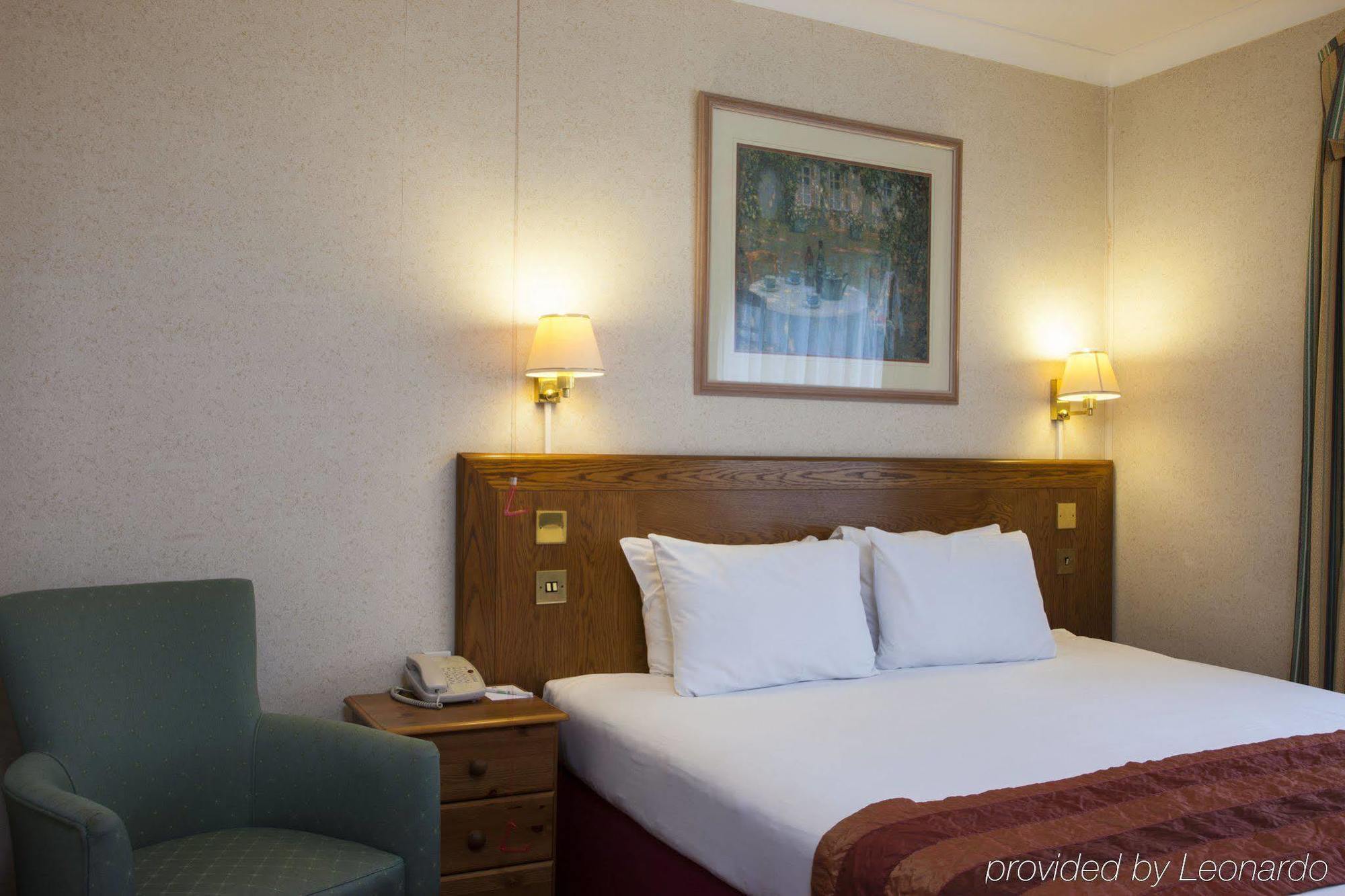 Hotel West By Ihg Reading